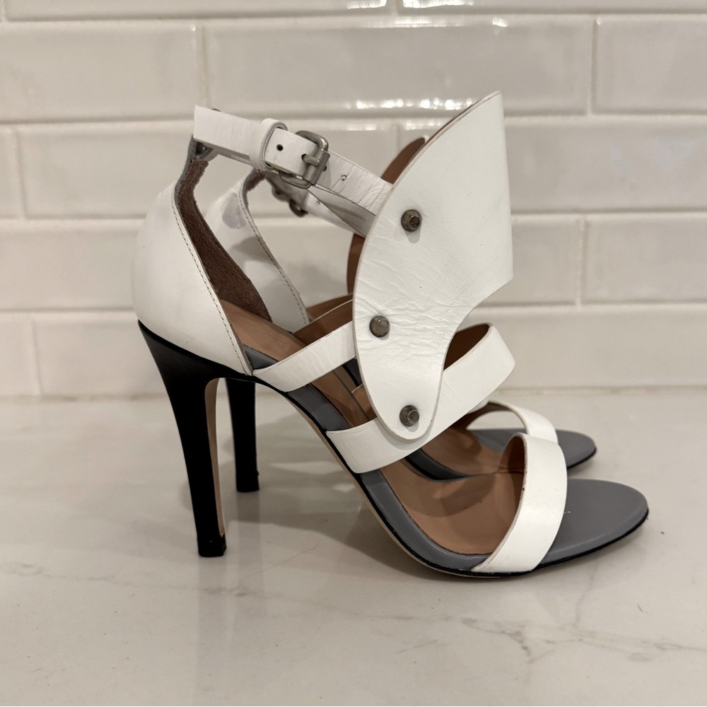 L.A.M.B. Gwen Stefani Women’s Leather Sandal Stud Shoes Heel Stiletto size 7